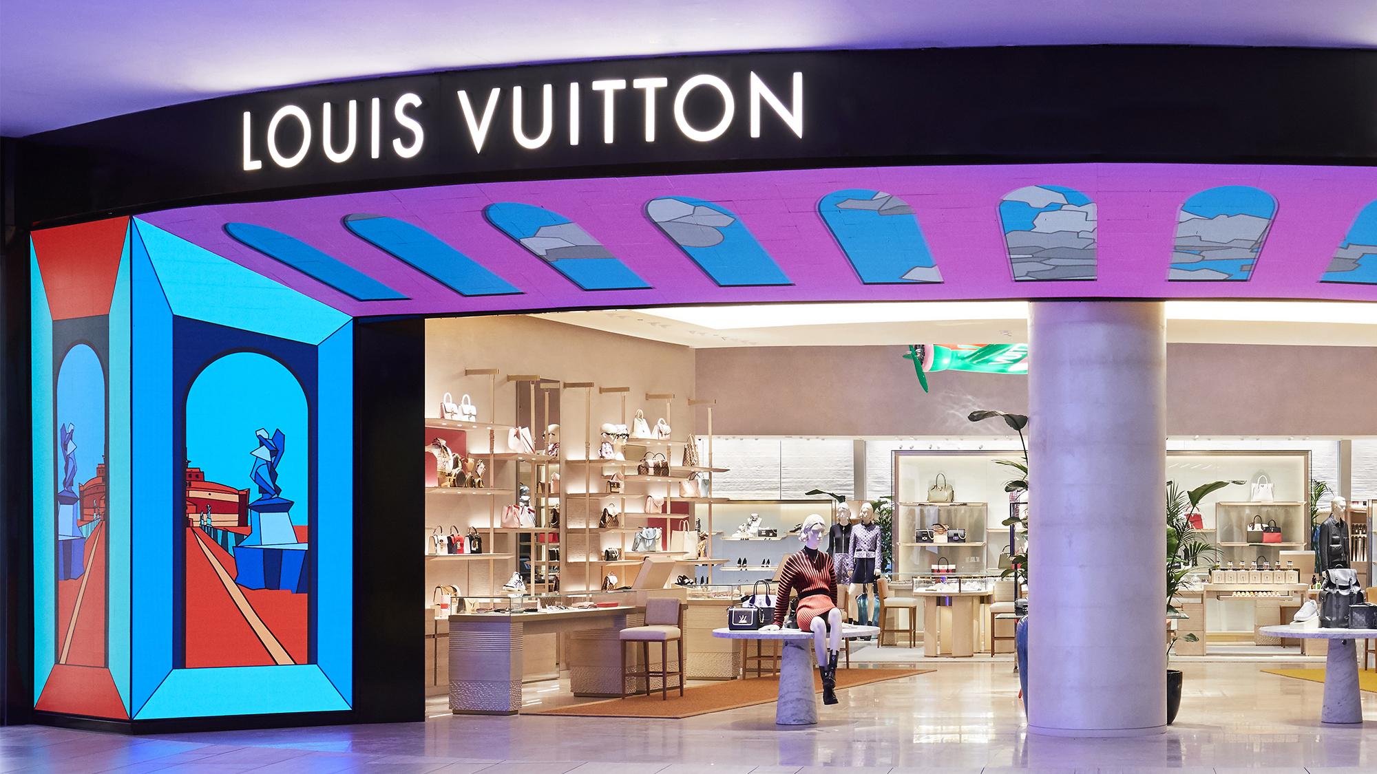 Louis Vuitton - Rome - Radius Displays